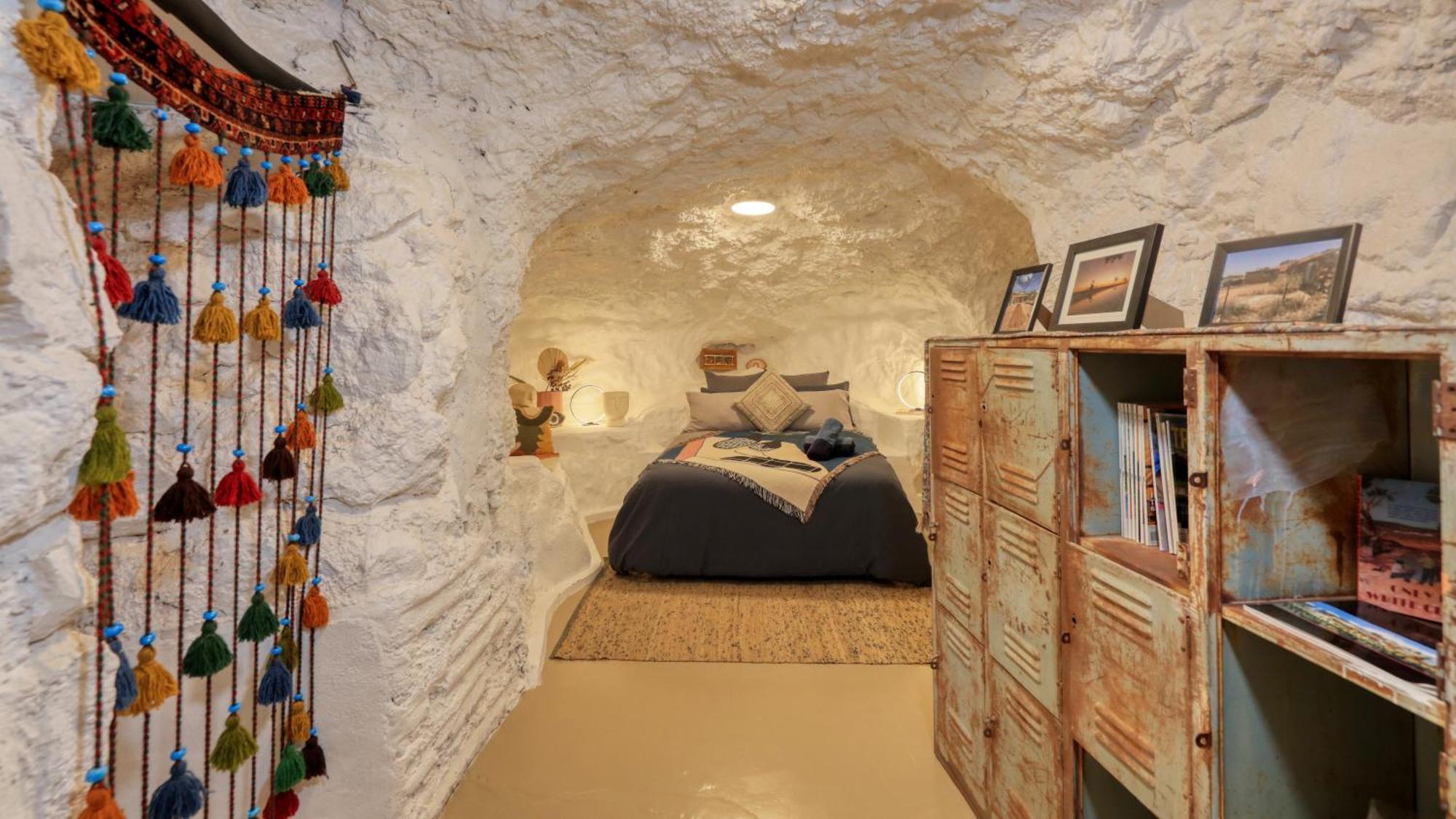 Holiday home -daybreak Dugout - Unique Cave House